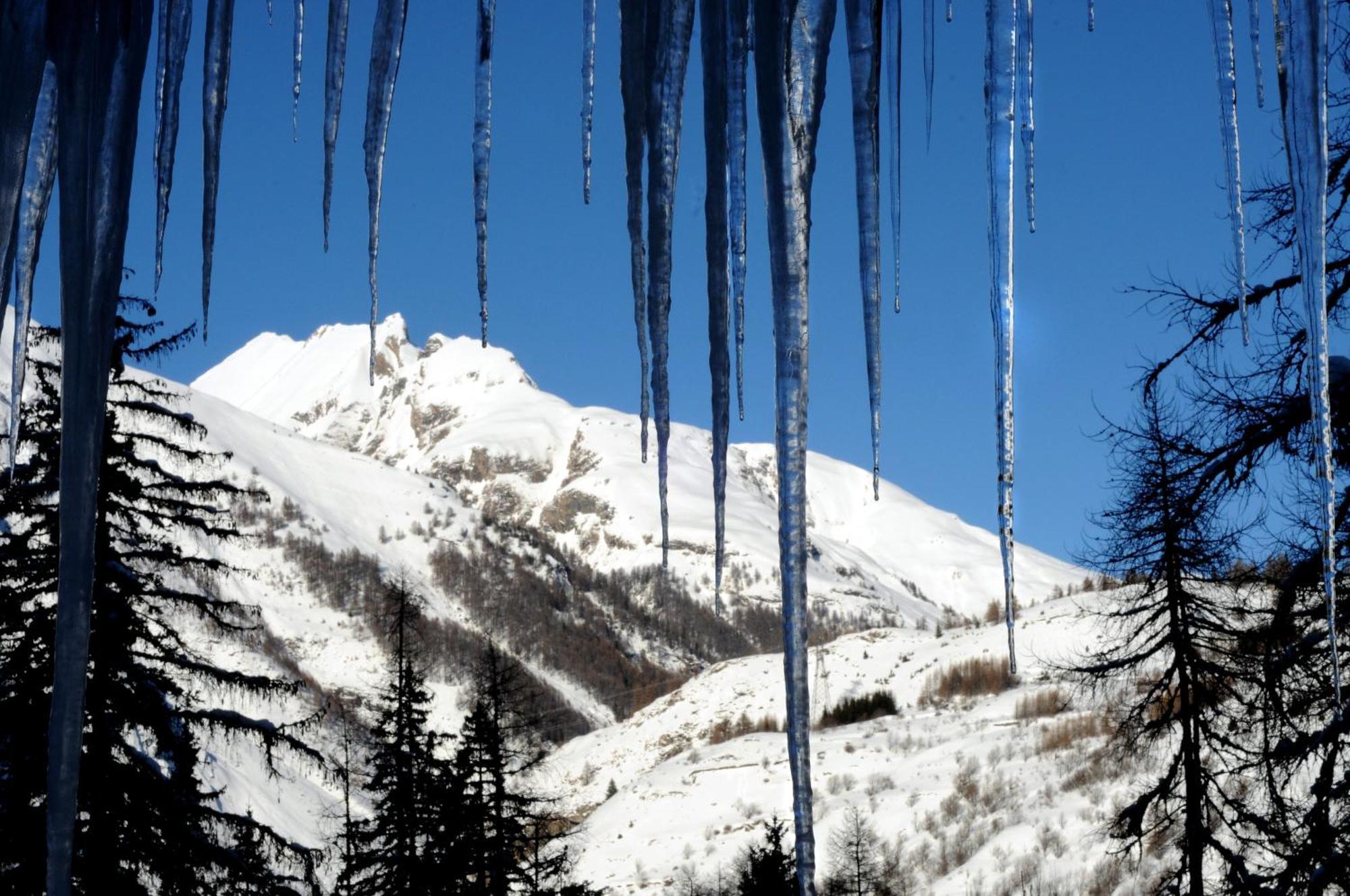Chalet Eden Eco Hotel, Restaurant & Wellness La Thuile Exterior photo