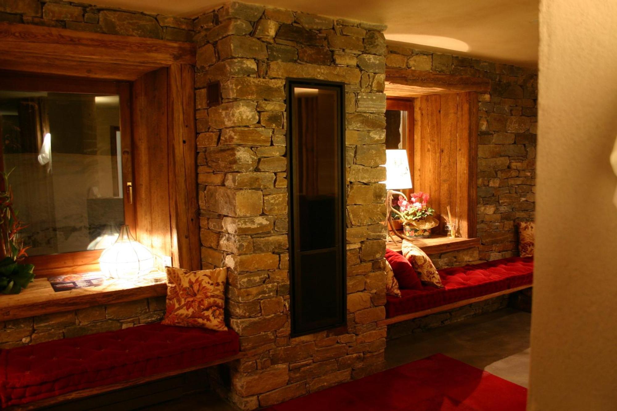 Chalet Eden Eco Hotel, Restaurant & Wellness La Thuile Exterior photo