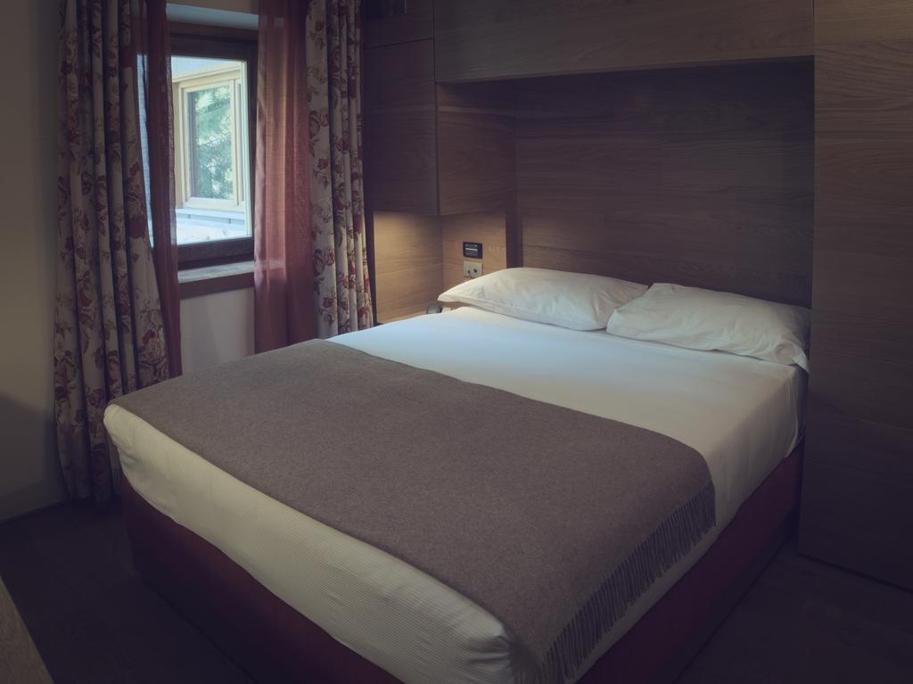Chalet Eden Eco Hotel, Restaurant & Wellness La Thuile Exterior photo